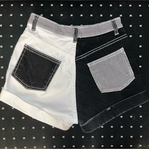 American Apparel Color Block High-Waisted Shorts in Black and White, size 26/27 - Picture 2 of 4